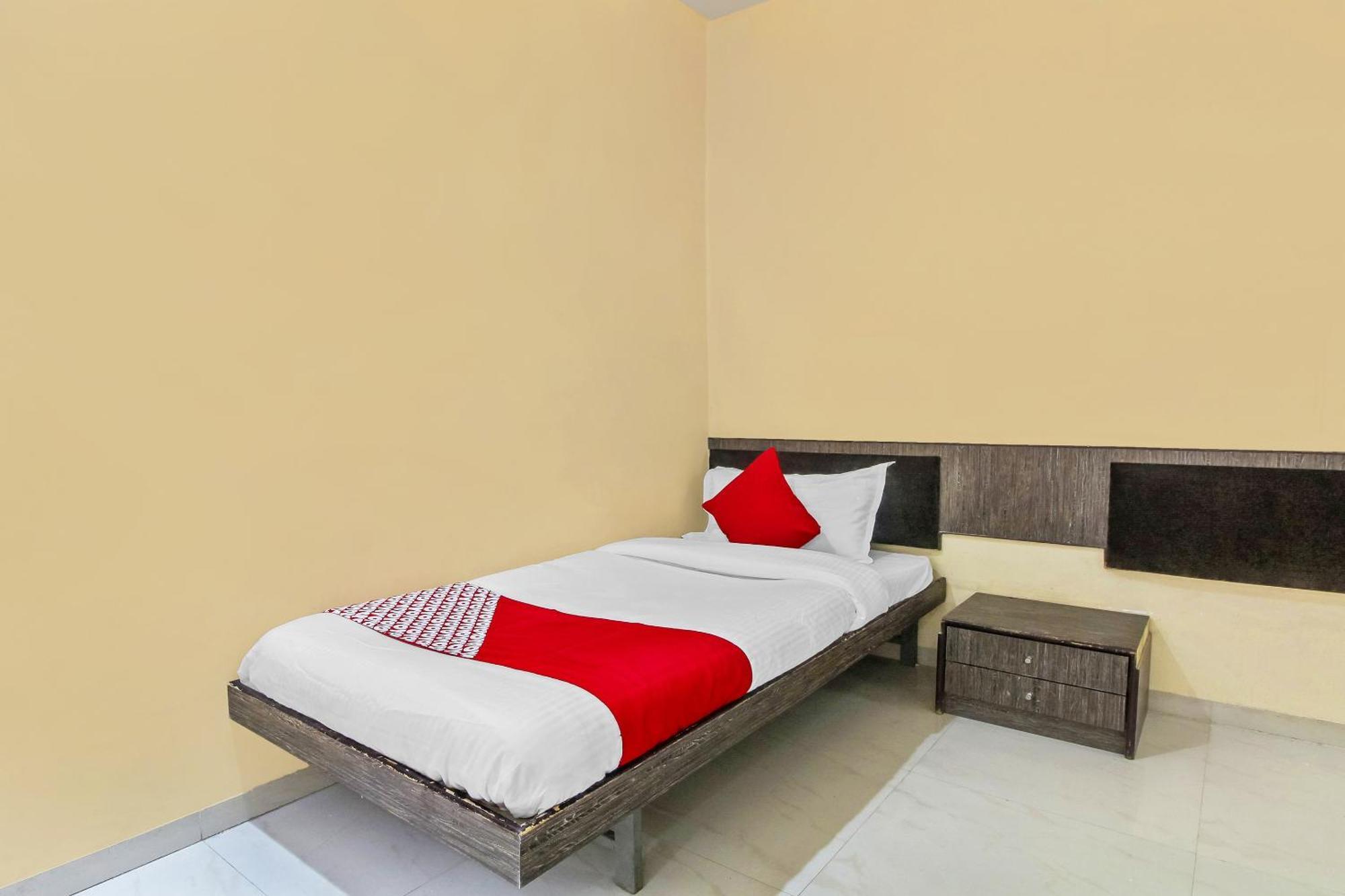 Hotel O Priyanka Residency Solapur Luaran gambar